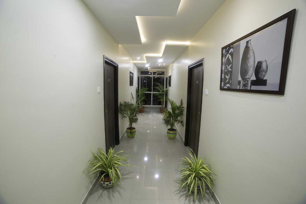 Our Nest Banjara Hotel Haiderabad Buitenkant foto